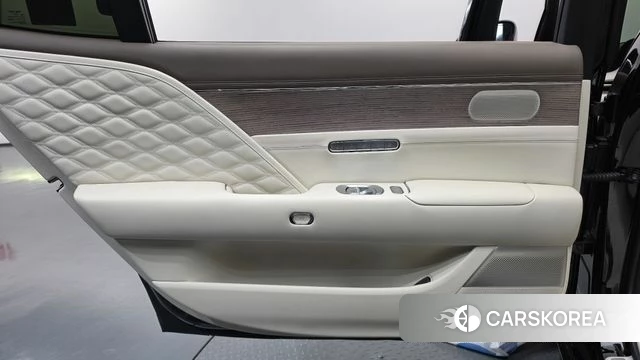 Genesis G90 (RS4) id 5015917 из Кореи 17