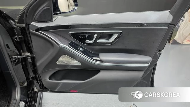 Mercedes-Benz S-Class W223 id 4661429 из Кореи 17