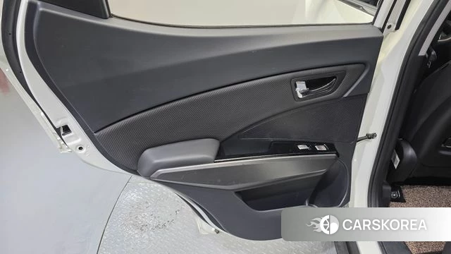 Ssangyong Tivoli Air id 5048505 из Кореи 17