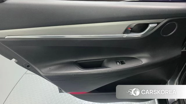 Hyundai The New Grandeur IG id 5028750 из Кореи 17
