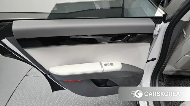 Hyundai Grandeur (GN7) id 4555172 из Кореи 17
