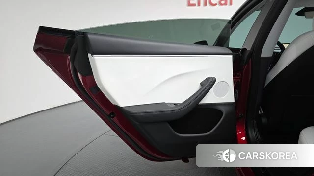 Tesla Model 3 id 4985280 из Кореи 17