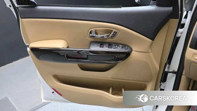Kia The New Carnival id 5004501 из Кореи 17