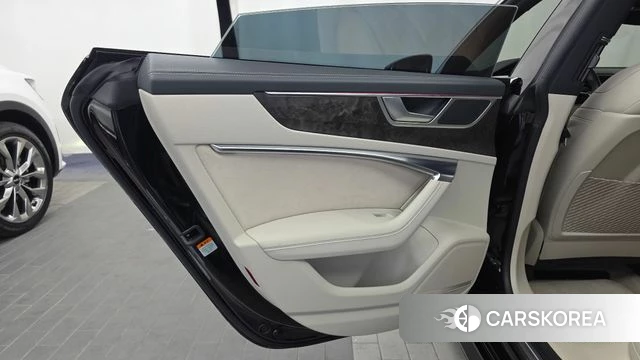 Audi A7 (4K) id 4977066 из Кореи 17