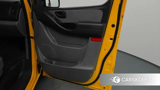 Hyundai The New Grand Starex id 5041746 из Кореи 17