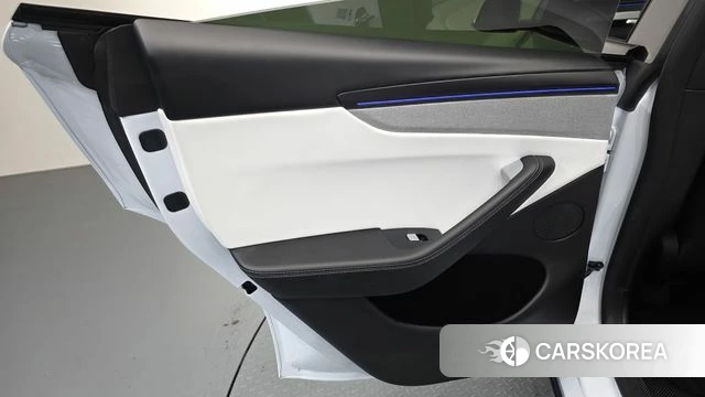 Tesla Model Y id 5032618 из Кореи 17