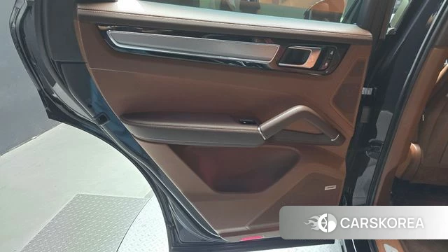 Porsche Cayenne (PO536) id 4929987 из Кореи 17