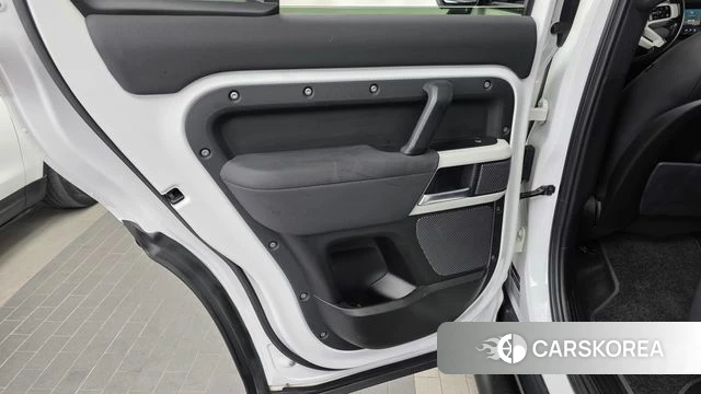 Land Rover Defender (L663) id 4992342 из Кореи 17