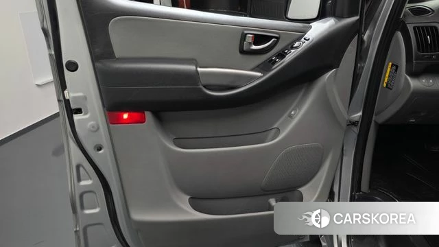 Hyundai The New Grand Starex id 4620021 из Кореи 18