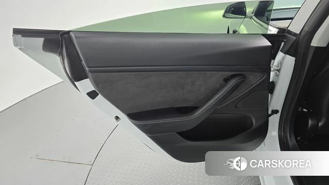 Tesla Model 3 id 4899977 из Кореи 17