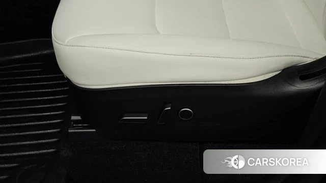 Tesla Model Y id 5034193 из Кореи 17