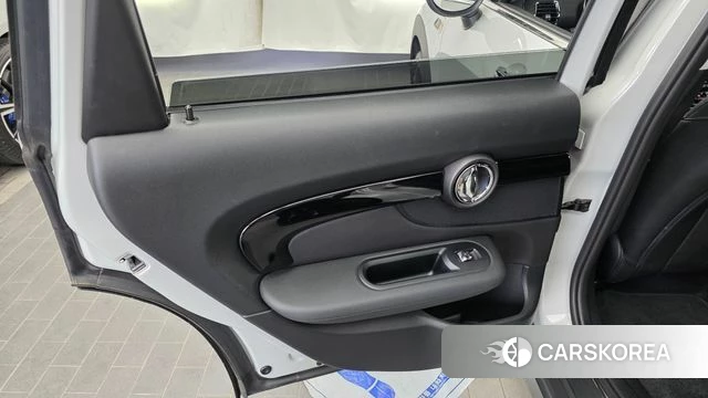 Mini Cooper Clubman id 4661858 из Кореи 17