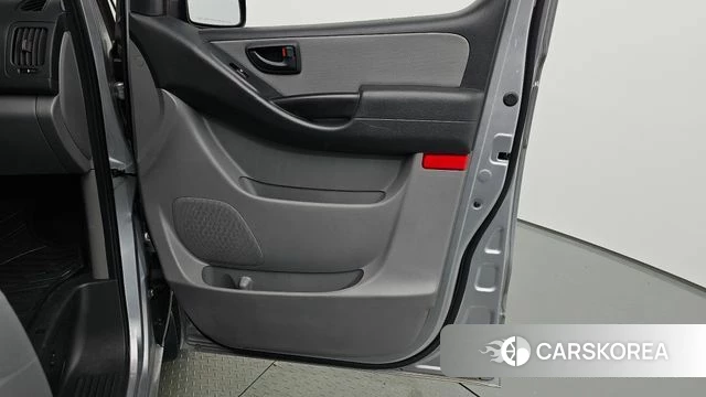 Hyundai The New Grand Starex id 5029161 из Кореи 17