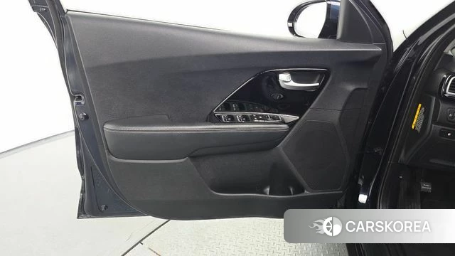 Kia Niro id 5042094 из Кореи 17