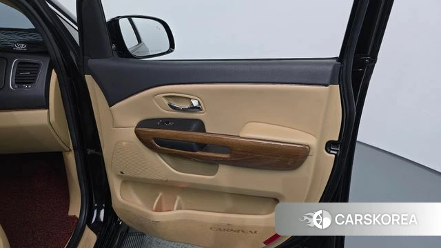 Kia All New Carnival id 5048664 из Кореи 17