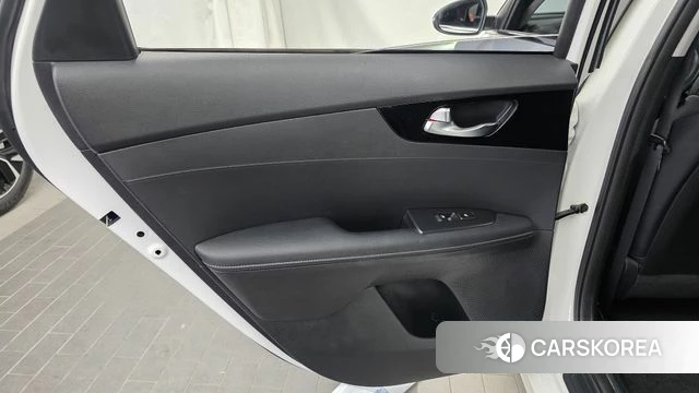 Kia Come New K3 id 4992443 из Кореи 17