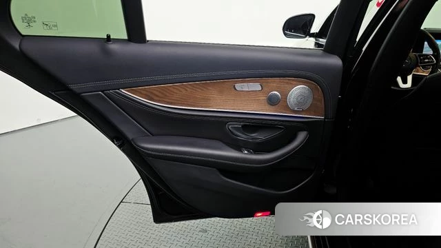 Mercedes-Benz E-Class W213 id 4930571 из Кореи 17
