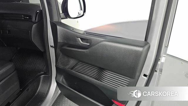 Hyundai Staria id 5017754 из Кореи 17