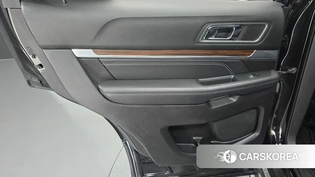 Ford Explorer id 4943869 из Кореи 17