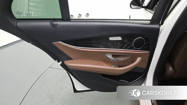 Mercedes-Benz E-Class W213 id 5026714 из Кореи 17