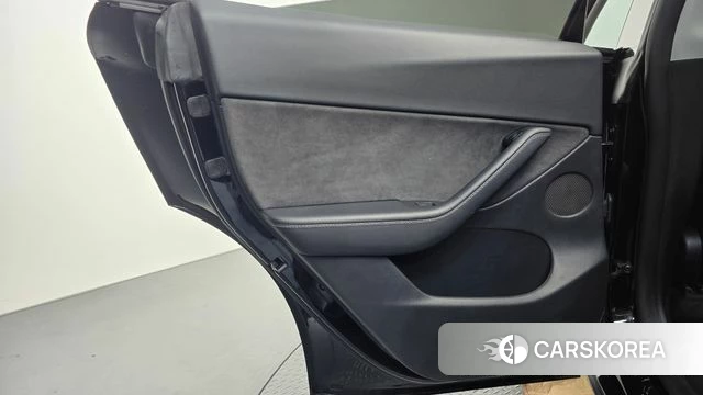 Tesla Model Y id 4991848 из Кореи 17