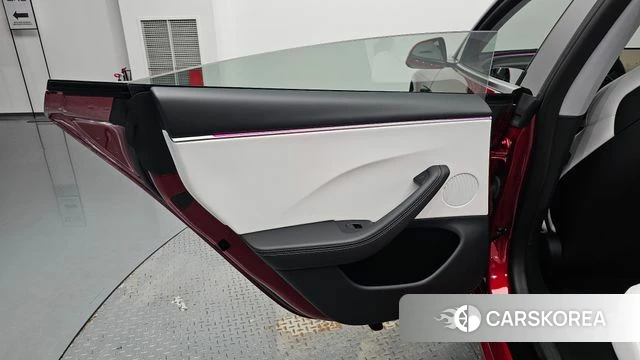 Tesla Model 3 id 5026476 из Кореи 17