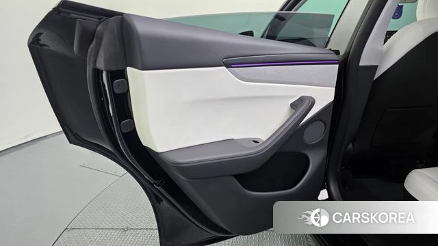 Tesla Model Y id 4853470 из Кореи 17