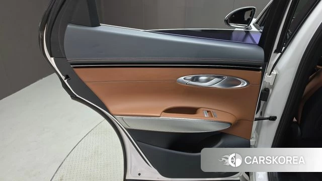 Genesis GV70 id 5040765 из Кореи 17