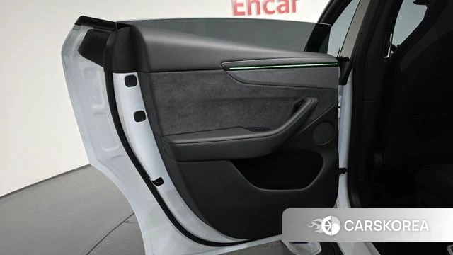 Tesla Model Y id 4748768 из Кореи 17