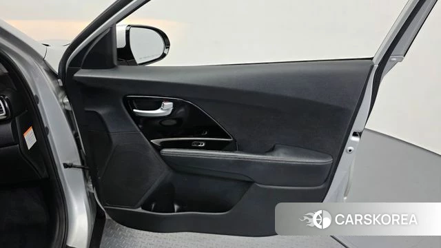 Kia Niro id 5042096 из Кореи 17