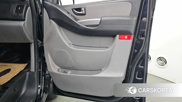 Hyundai The New Grand Starex id 5035593 из Кореи 17