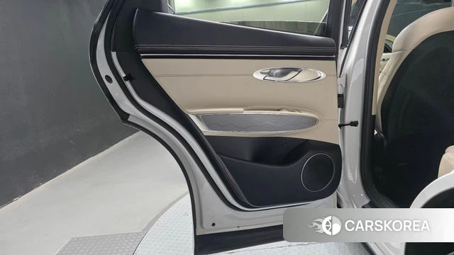 Genesis GV70 id 4965921 из Кореи 17
