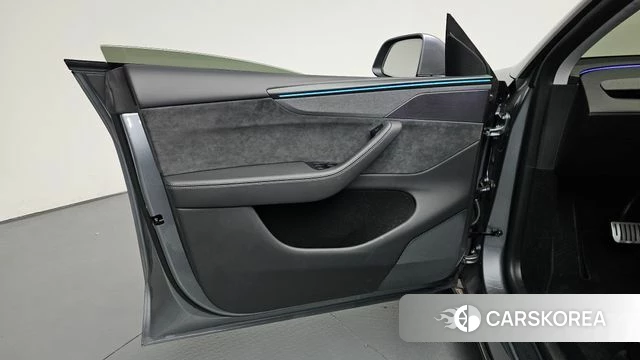 Tesla Model Y id 4980112 из Кореи 17