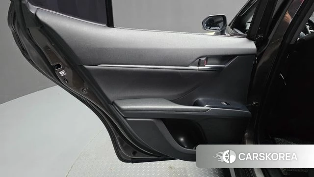 Toyota Camry (XV70) id 5048426 из Кореи 17