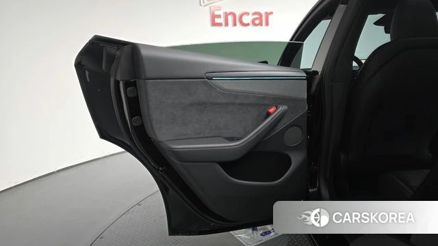Tesla Model Y id 4904111 из Кореи 17