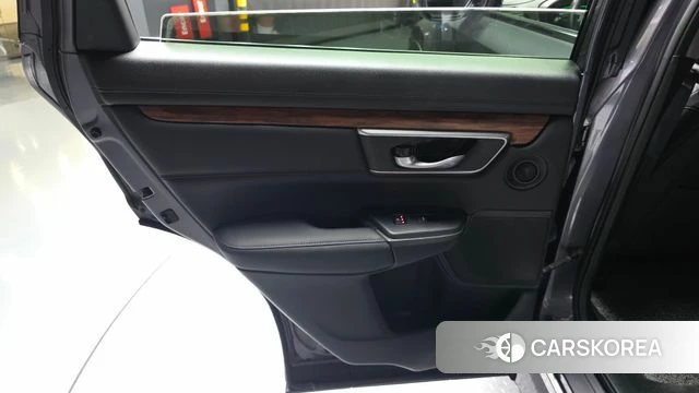 Honda CR-V 5th generation id 4666040 из Кореи 17