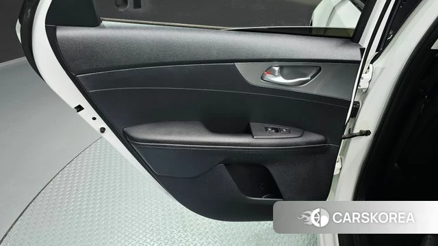Kia Come New K3 id 5048644 из Кореи 17