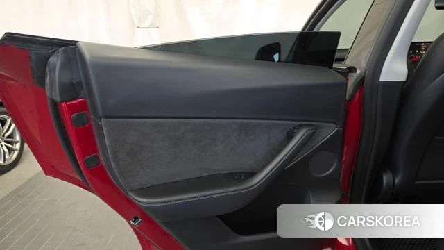 Tesla Model Y id 4880774 из Кореи 17