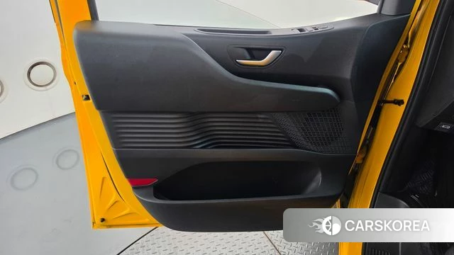 Hyundai Staria id 4950260 из Кореи 17
