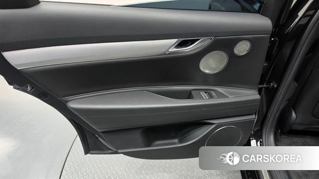 Genesis Electrified G80 (RG3) id 4965876 из Кореи 17