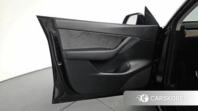 Tesla Model Y id 5034085 из Кореи 17