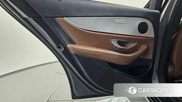 Mercedes-Benz E-Class W213 id 5004031 из Кореи 17