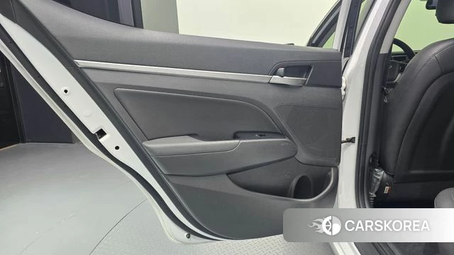 Hyundai Avante AD id 4967927 из Кореи 17