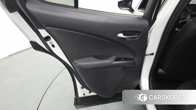 Lexus UX250h id 4977913 из Кореи 17