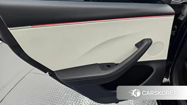 Tesla Model 3 id 4715311 из Кореи 17