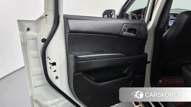 Ssangyong The New Korando Sports id 5048729 из Кореи 17