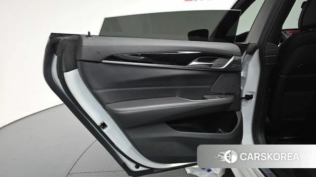 BMW 6 Series GT (G32) id 5017907 из Кореи 17