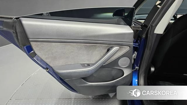 Tesla Model 3 id 4996846 из Кореи 17