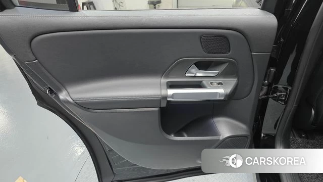 Mercedes-Benz EQB X243 id 5011685 из Кореи 17