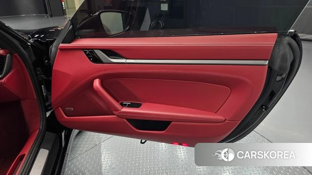 Porsche 911(992) id 4976688 из Кореи 17